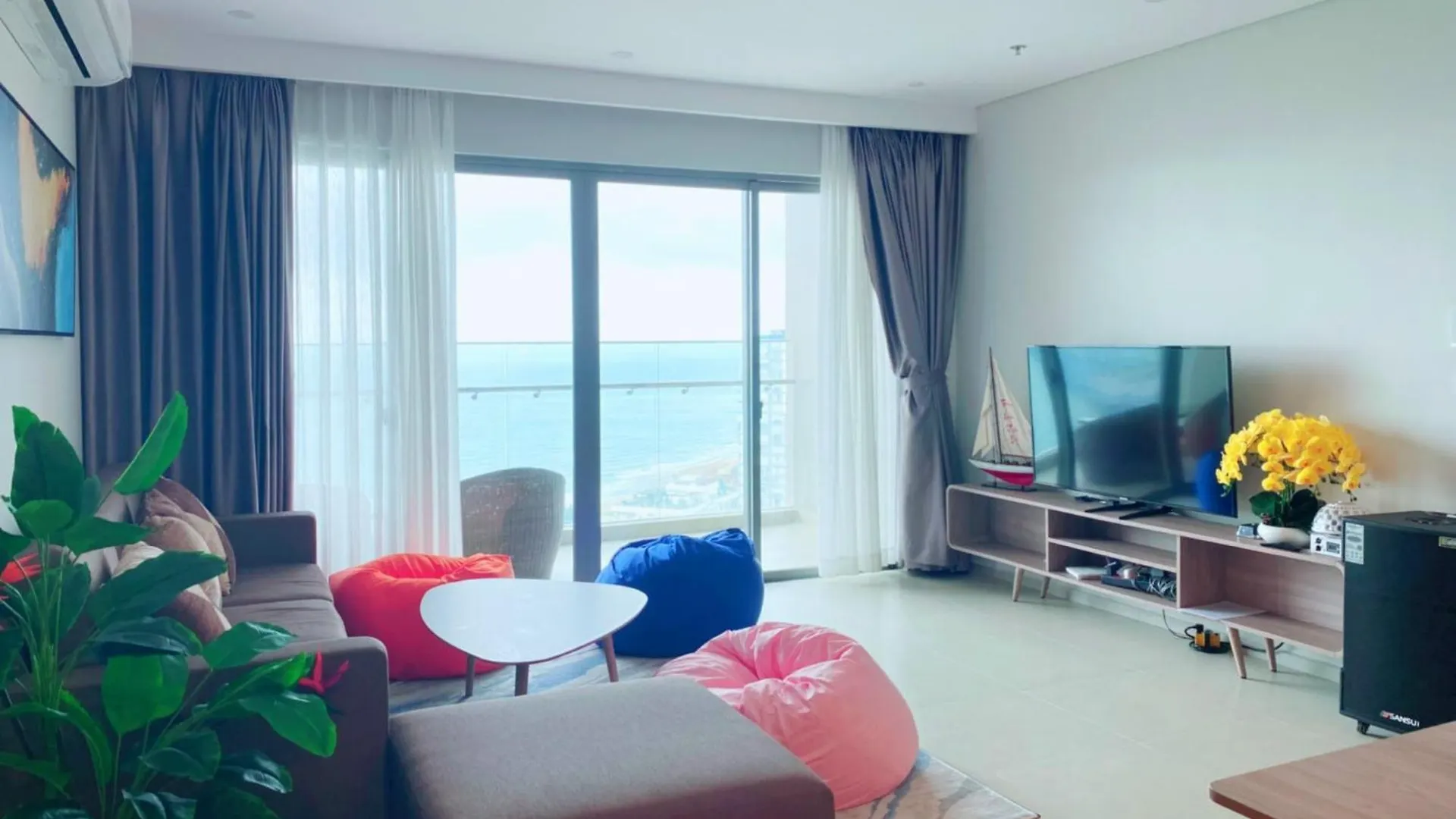 Sala Homestay - The Song Vung Tau - Free Infinity Pool Apartment
